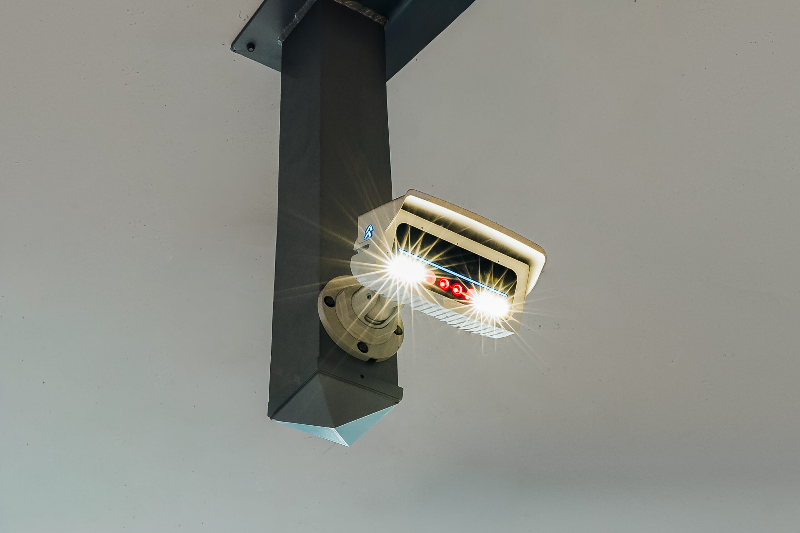 Vision™ AI camera capturing vehicles in real time for operational efficiency